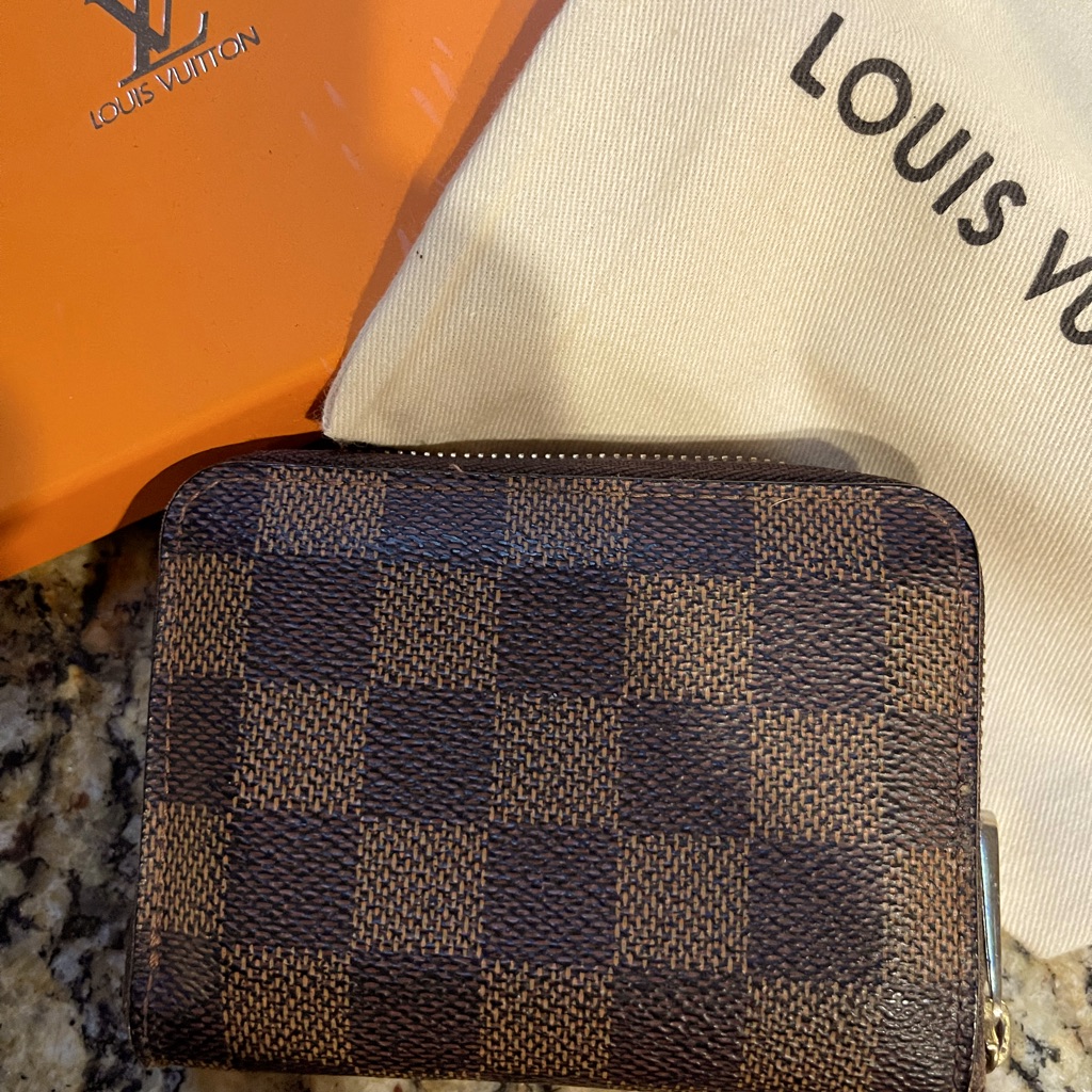 Louis Vuitton Zippy Coin